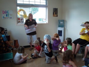 Darlene Cannon teaching a group of kindergarten students